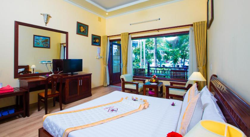Image of Senior Partial Sea View Room with Balcony 13