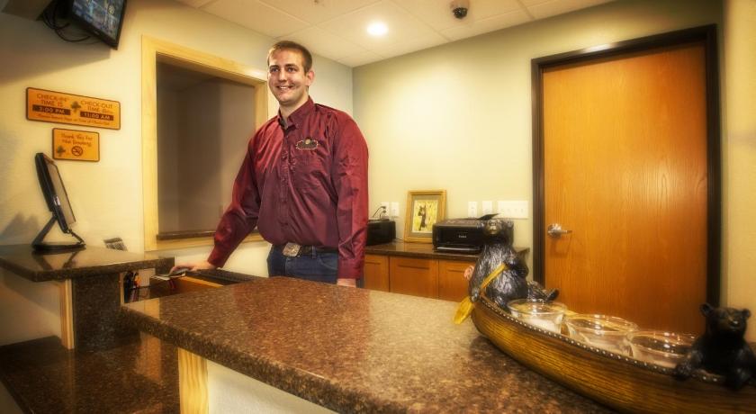 Junction Inn Suites & Conference Center photo