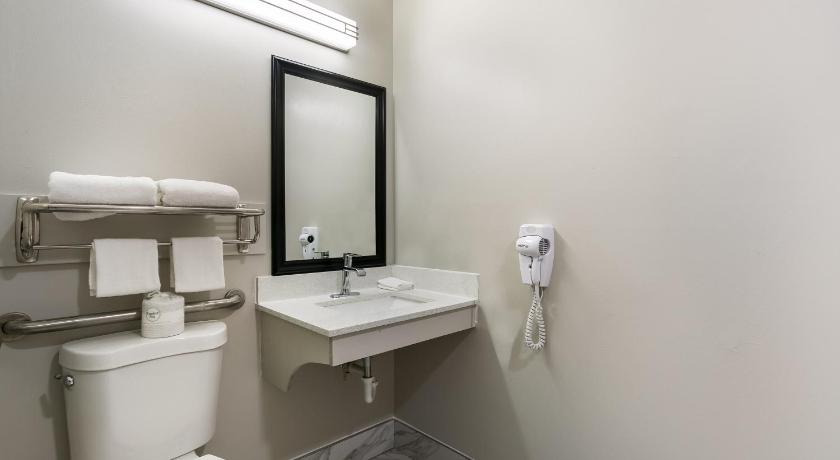 Red Roof Inn Denver photo