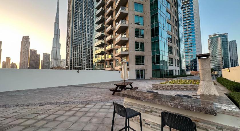 Spacious 1BR Home in Downtown with full Burj View - image 9