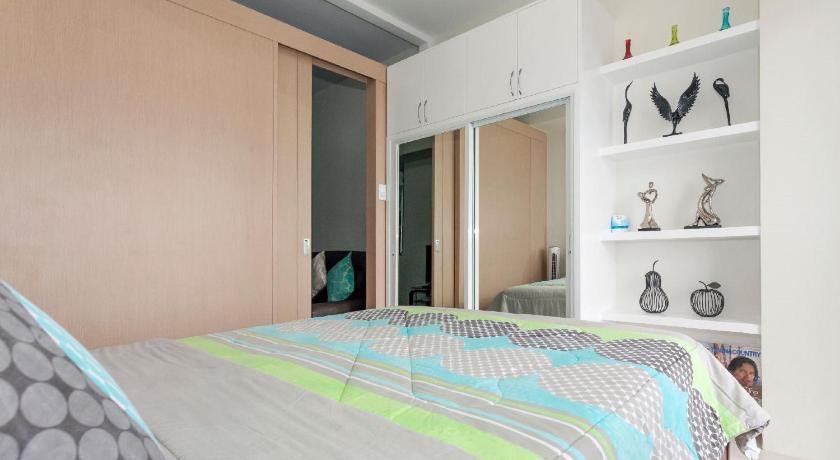 Image of One-Bedroom Apartment with Lake View 5