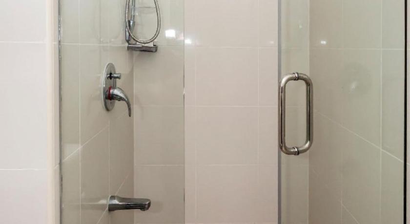 Image of One-Bedroom Apartment with Lake View 14