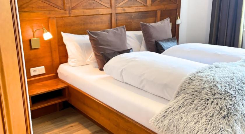 Image of Standard Double Room 4