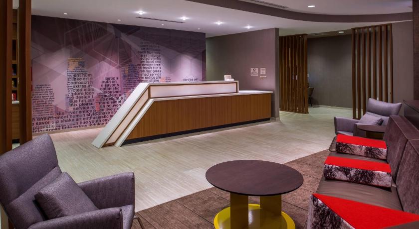 SpringHill Suites Greensboro Airport photo