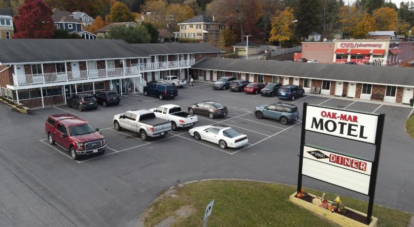 Oak Mar Motel — Hotel in Oakland (MD)