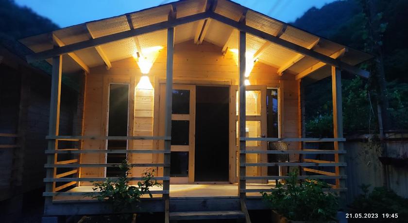 Guest House Ahan — Hotel in Gagra