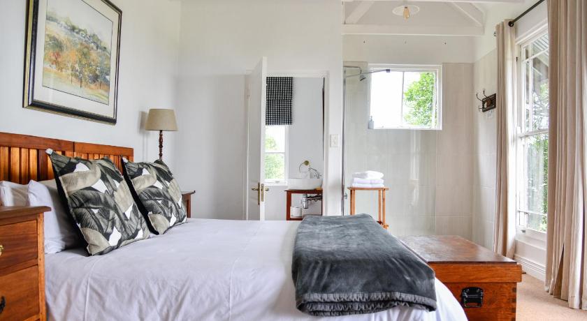 Image of Family Room with Mountain View 4