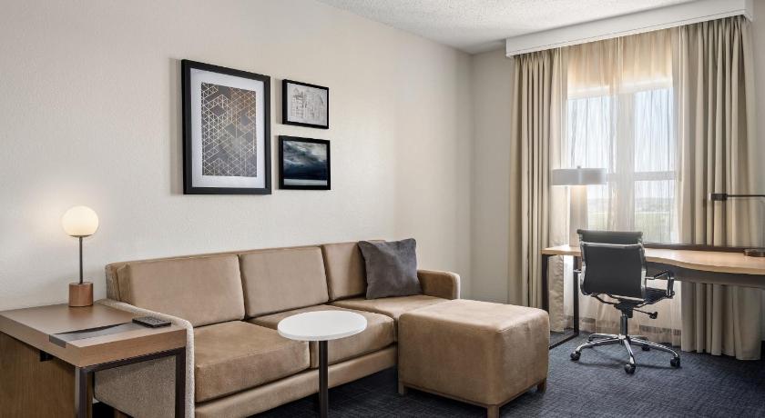 Residence Inn by Marriott Chicago Naperville/Warrenville photo