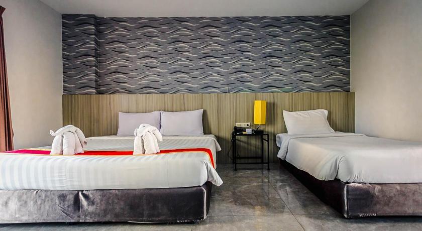 Image of Superior Triple Room 4