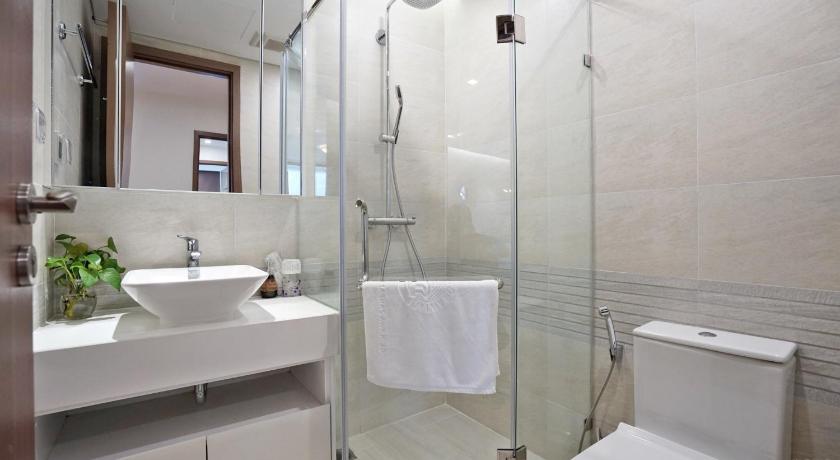 LUXURY APARTMENT VINHOME METROPOLIS next LOTTE Center,Japan Embassy photo