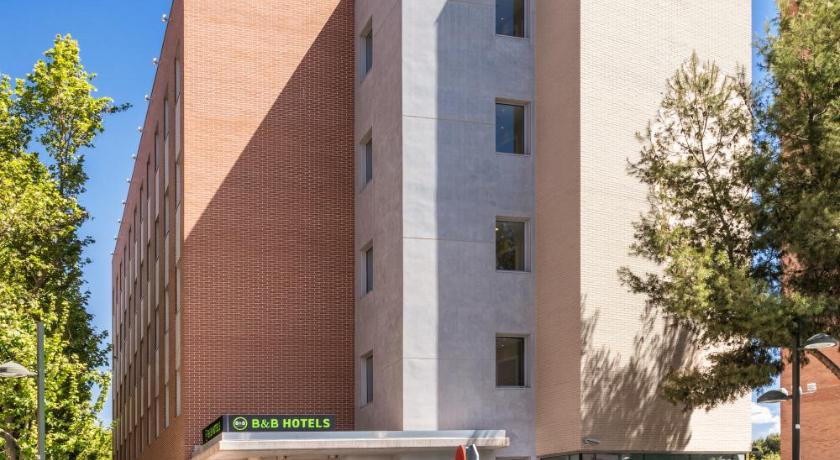 B&B HOTEL Zaragoza Plaza Mozart photo