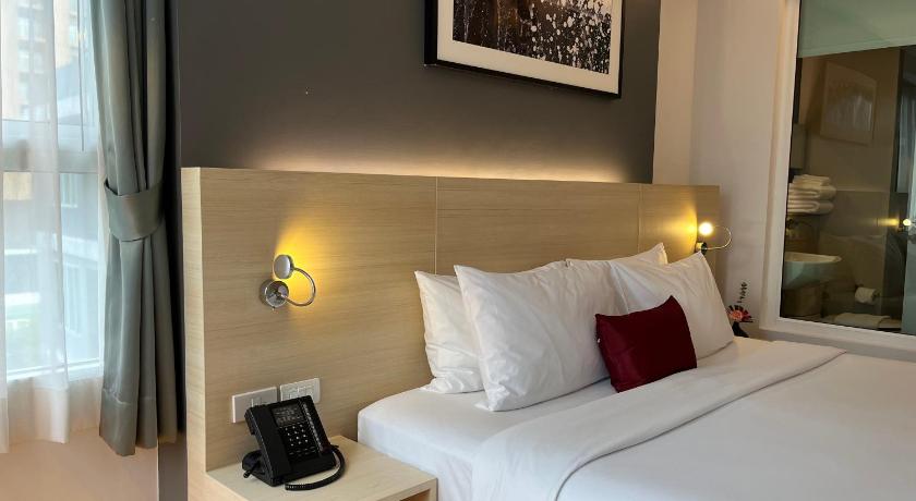 รูปของดีลักซ์ เตียงใหญ่ (Deluxe Double Room) 6