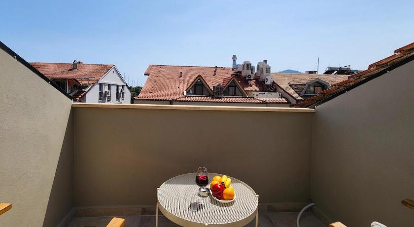 Guney Suites by Villa Safiya photo