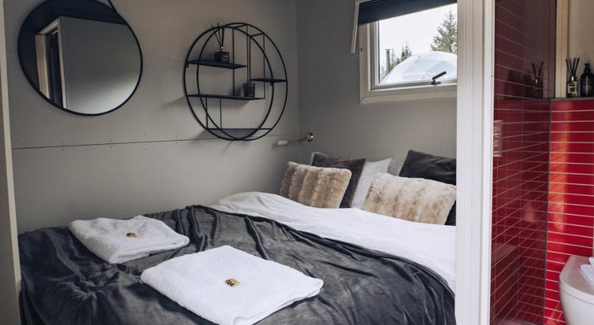 Golden Circle Truck Hotel — Hotel in Selfoss