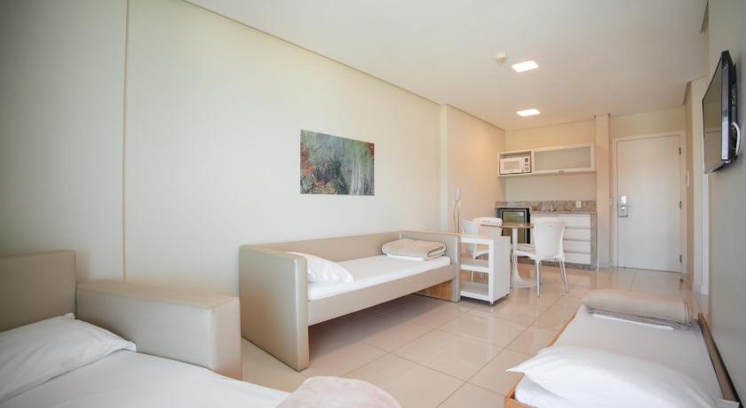 Image of Family Room 16