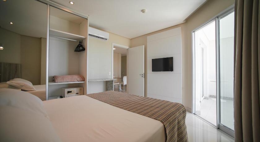 Image of Triple Room with Sea View 3