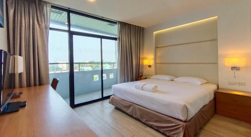 Image of Deluxe Room 1