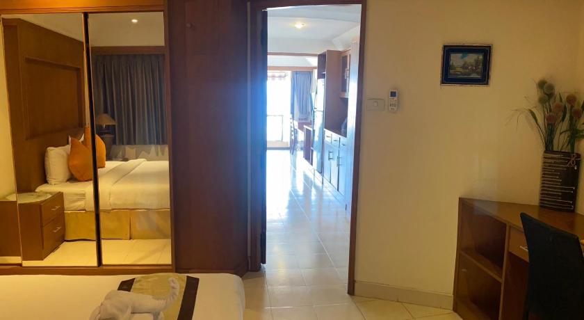 Image of Superior Suite with Sea View 3