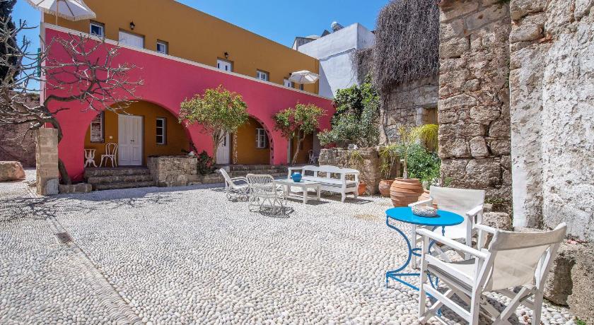 Saint Artemios Hotel and Oriental Suites - image 3