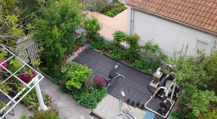Studio Apartment Garden photo