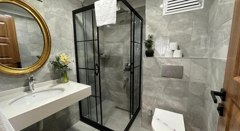 H&L Suites - image 14
