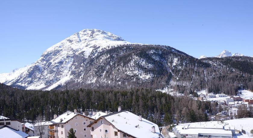Hotel Schweizerhof Pontresina photo