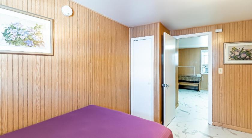 Boardwalk Sand & Surf Beach Hotel Oceanfront photo