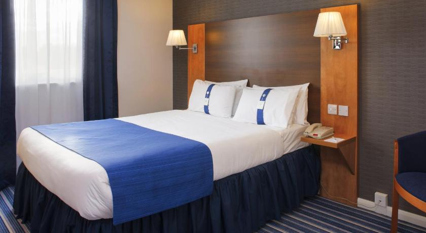 Holiday Inn Express Nuneaton