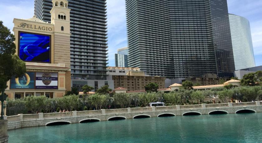 Jockey Resort Suites Center Strip — Hotel in Las Vegas (NV)