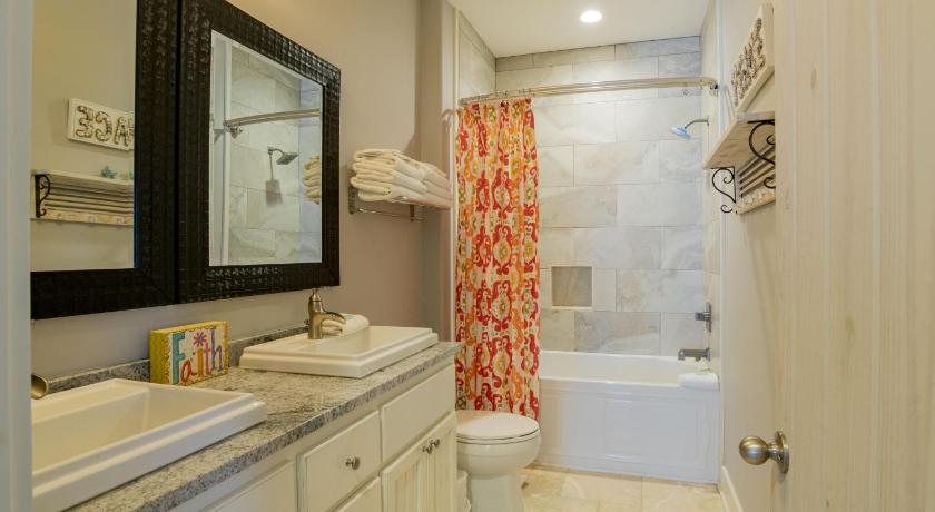 "Castle in the Sand East" Orange Beach AL-9 bedroom-Sleeps up to 26-Private Pool photo