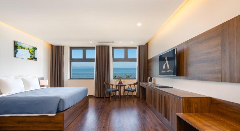 Image of Ocean View Suite 5