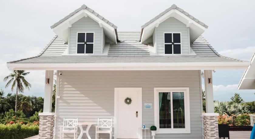 Khao Yai Wangpruksa Resort 4-Star Hotel pool