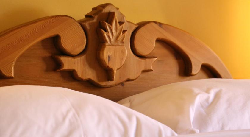 Chequers Inn Hotel photo