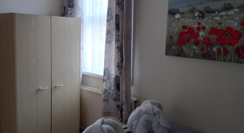 Seasons 24 Guest House photo