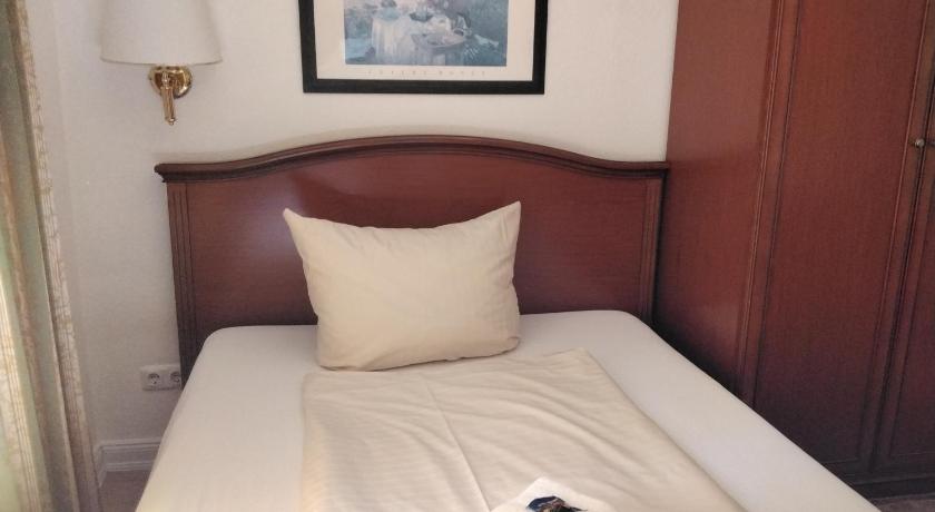 Image of Economy Double Room 2