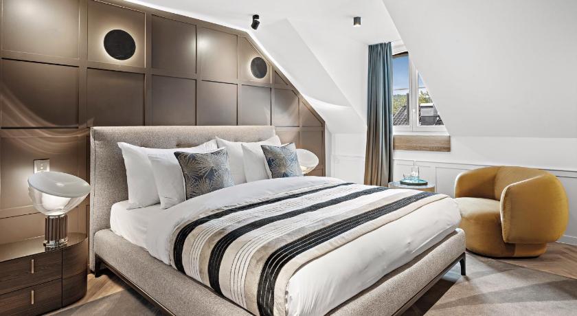 Image of Tower Suite 1