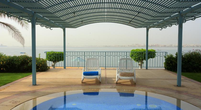 Image of Standard Lake View Twin Room 11