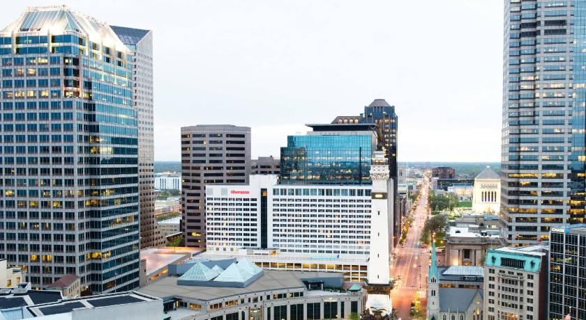 Sheraton Indianapolis City Centre Hotel photo