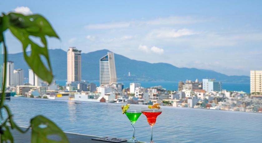 ダナン Estrella Boutique Hotel 4つ星 ホテル プール