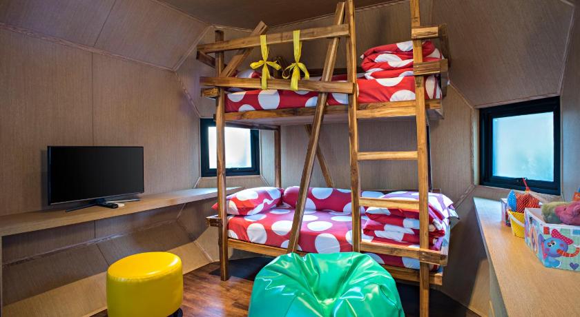 Image of SO Family Kids House 11