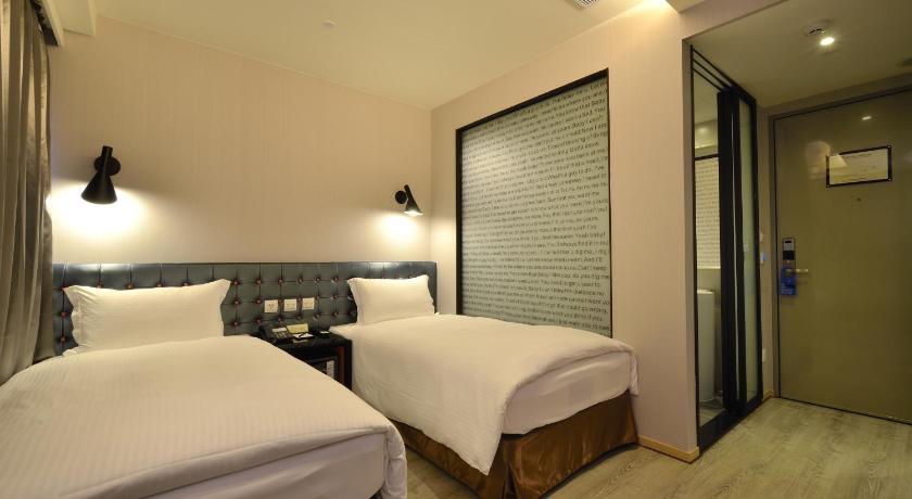 Image of Standard Twin Beds Room 4