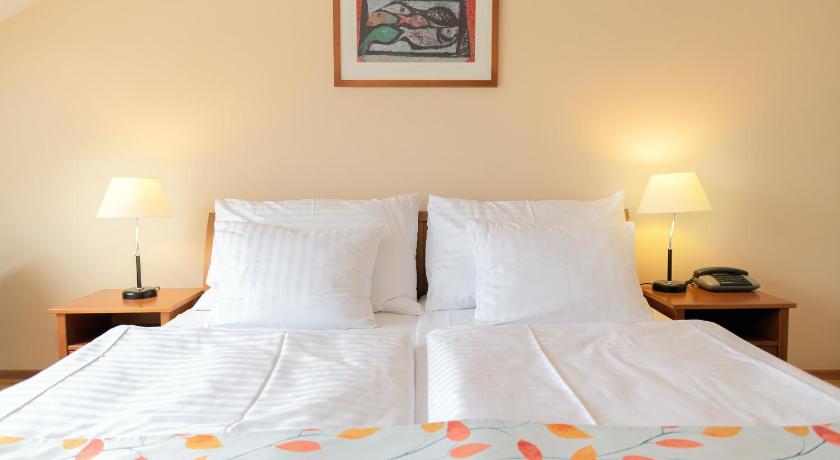 Image of Studio Apartment 3