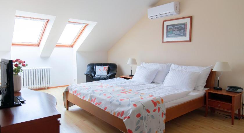 Image of Studio Apartment 0
