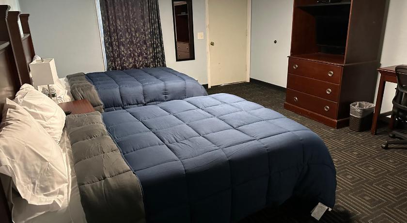 Redfox Motel photo