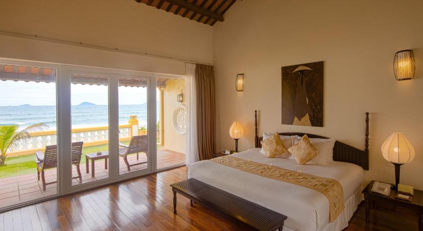 Image of Ocean Front Suite 5