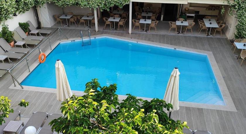 Talos Hotel Apartments photo