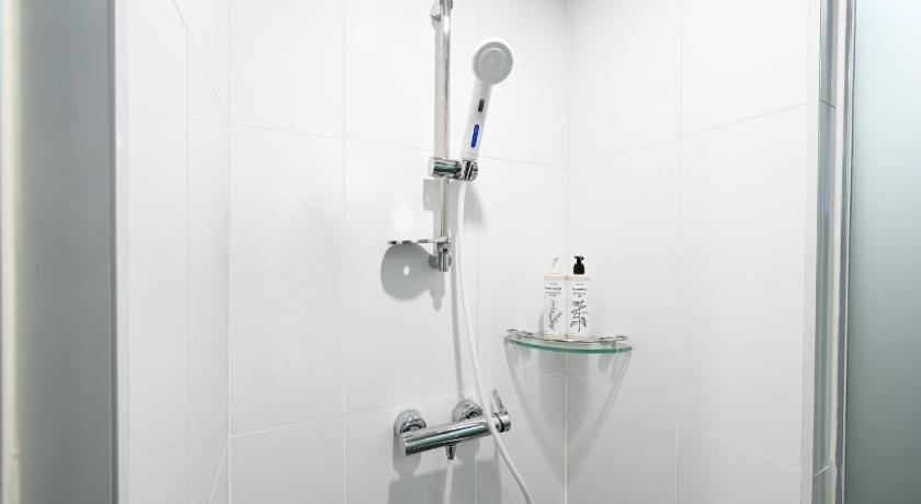 Image of Super Deluxe Partial Ocean View Twin Room 17