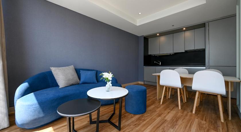 Image of Executive Half Ocean View Suite 8