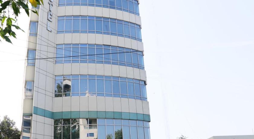 Shalimar Tower Hotel Lahore - image 9