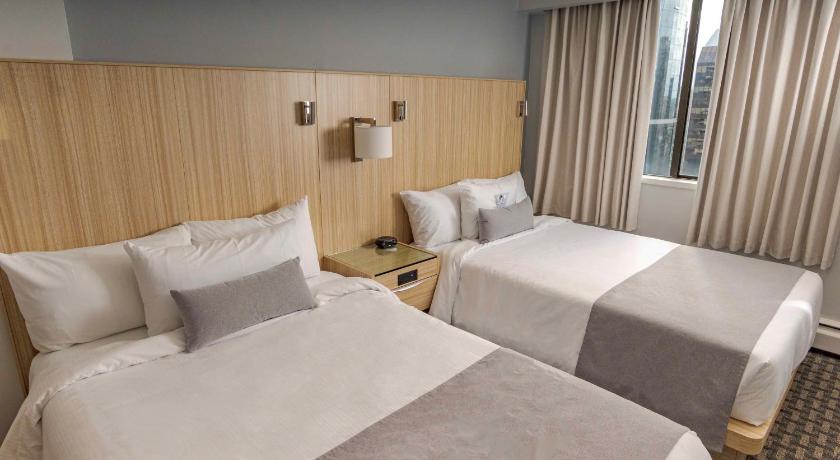 Image of One-Bedroom Suite 8